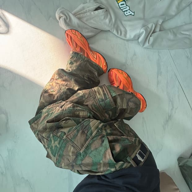 Far Archive Camo Cargo Pants