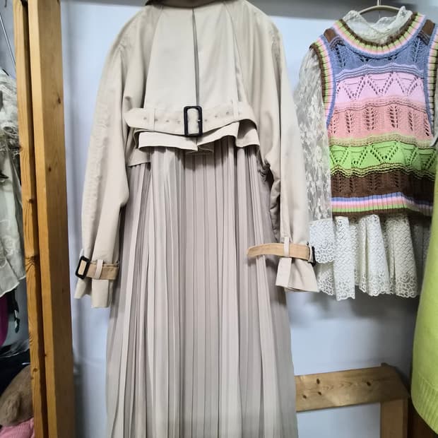 Ameri 쉬폰프릴 프리미엄 트렌치코트