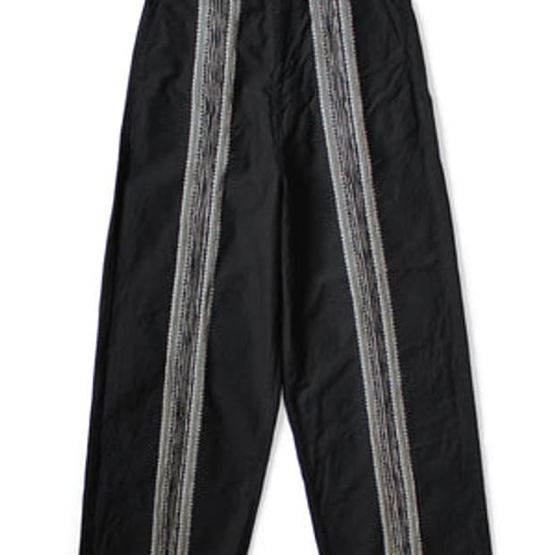 캐피탈 12온즈 애로우 패턴 자카드 데님 포트 배기 팬츠 블랙 팝니다.