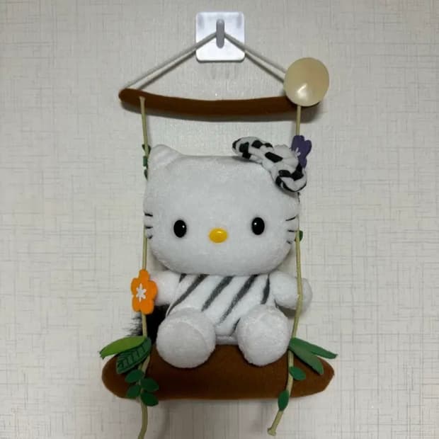 헬로키티 고전 벽걸이 인형 판매중