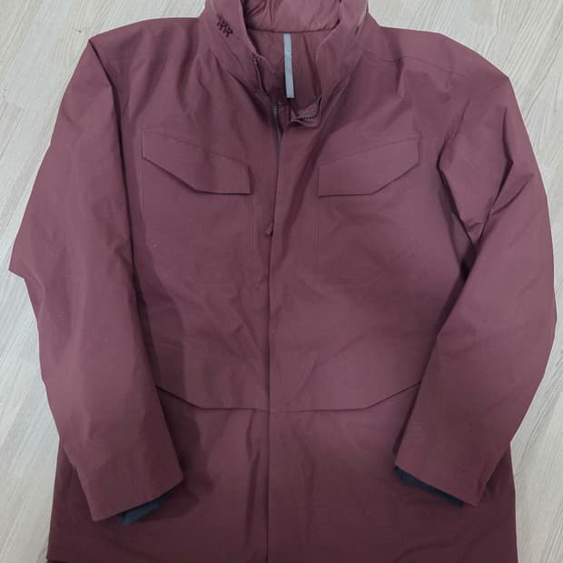아크테릭스(arc'teryx) 베일런스(veilance) 라인 다운 재킷