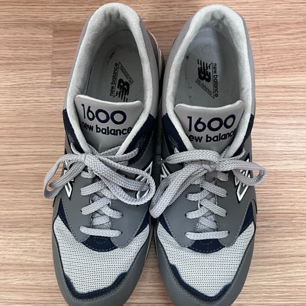 뉴발란스 1600