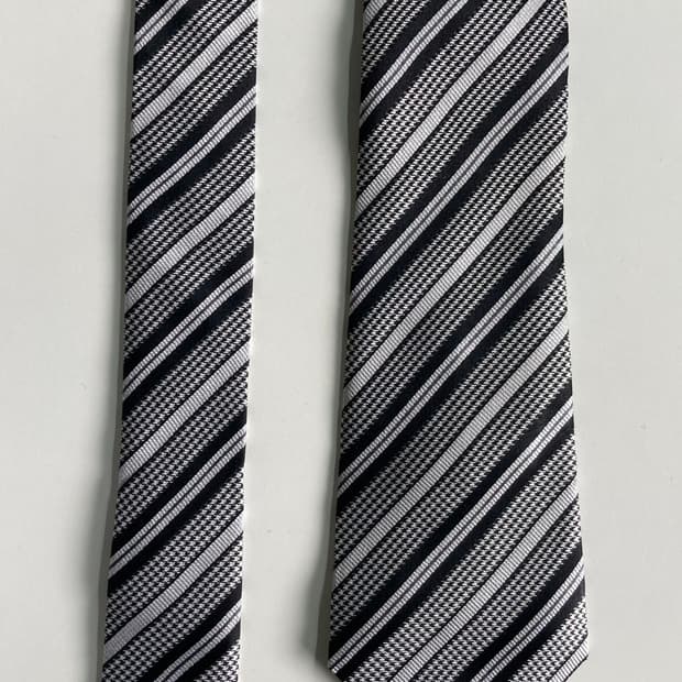 크리스찬오라니 넥타이