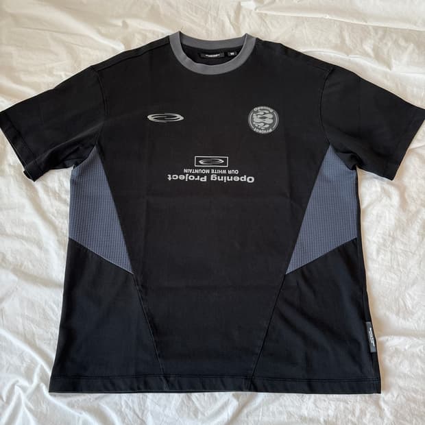 오프닝프로젝트 반팔 티셔츠 Team Play T Shirt - Black