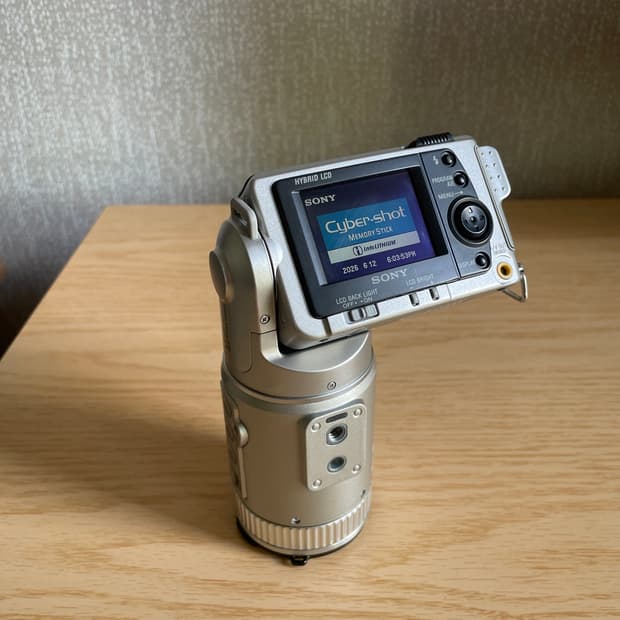 소니 사이버샷 DSC-F505 디지털카메라
