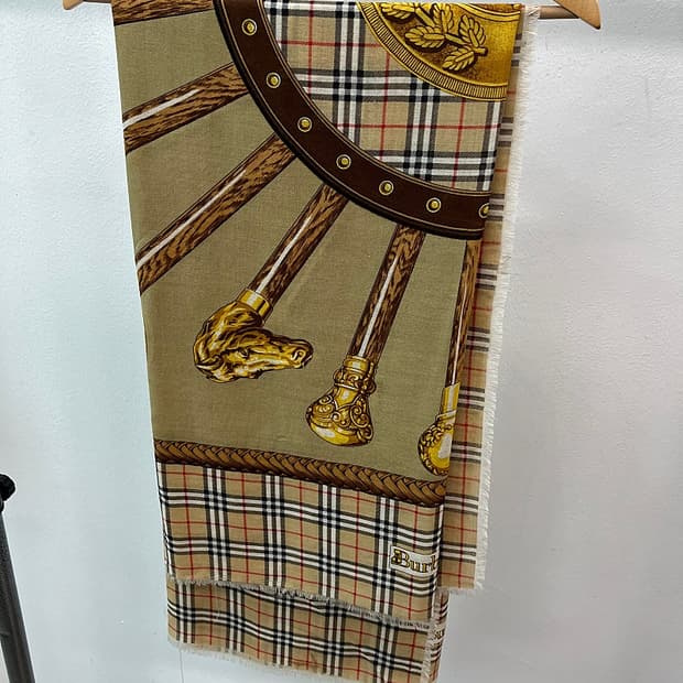 버버리스 실크 스카프 