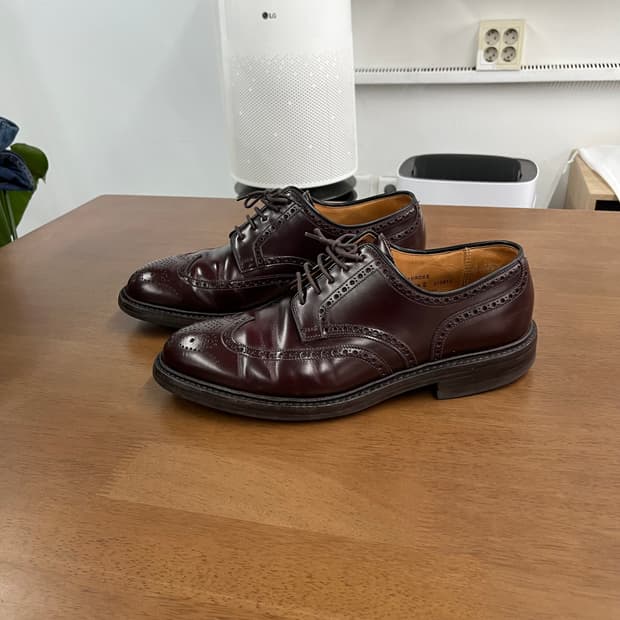 크로켓앤존스 팸브로크 카프스킨 윙팁 Uk8.5