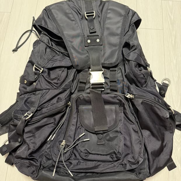 앤더슨벨 테크니컬 베를린 백팩