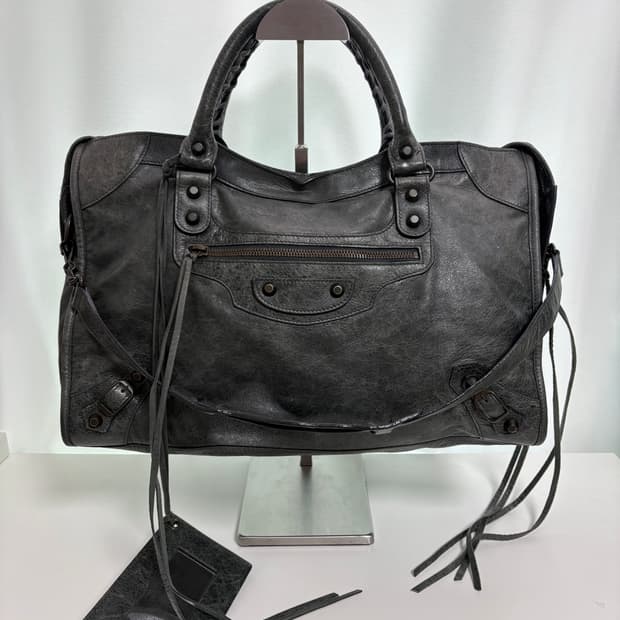 발렌시아가 시티 모터백 그레이