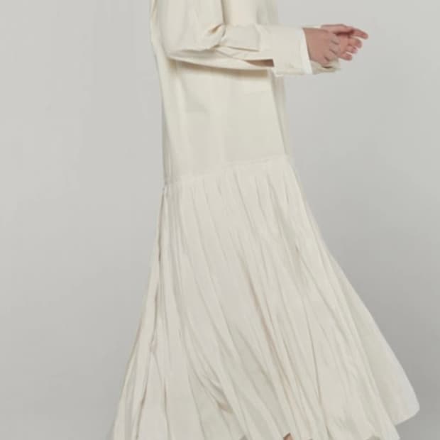 새상품)비뮤즈맨션 플리츠 원피스 