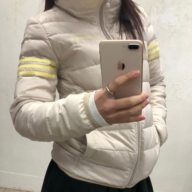 아디다스 경량 패딩