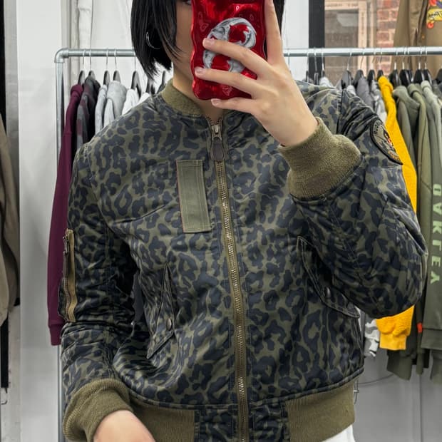 히스테릭 글래머 레오파드 MA-1 자켓