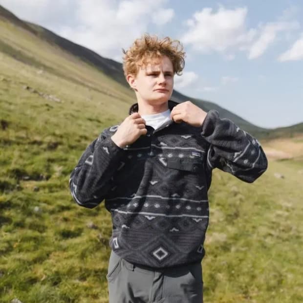 🇳🇮 [L] 파타고니아 신칠라 스냅티 아이오타 / 포지그레이