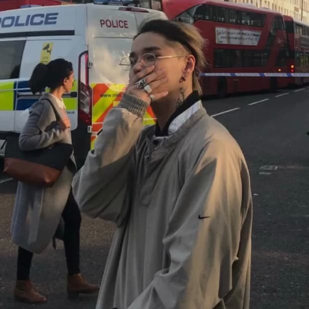 딘 착용 90년도 빈티지 나이키 카키 믹스 베이지 브라운 웜업