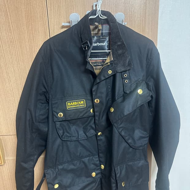 바버 인터네셔널 a7 38사이즈