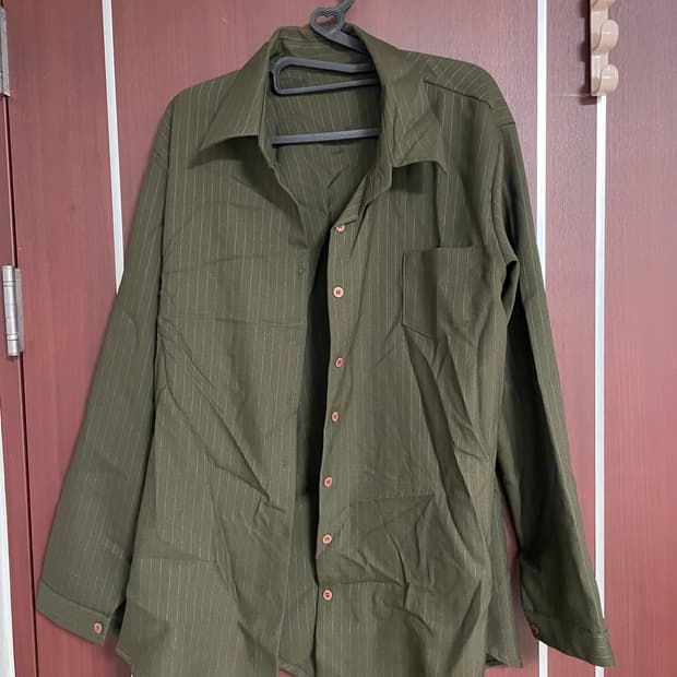 카키 스트라이프 셔츠 블라우스