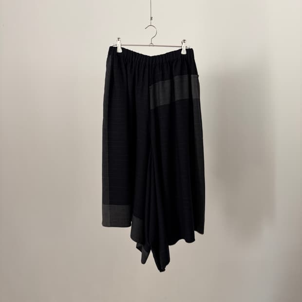 Stripe Asymmetry Skirt Pants