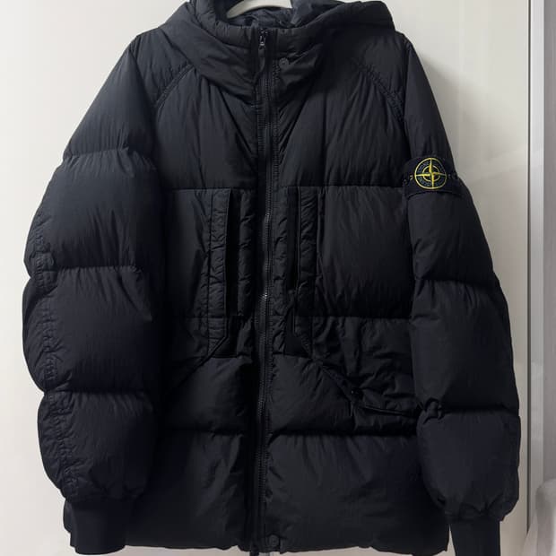 [M] 스톤아일랜드 크링클랩스 23fw 후드 패딩