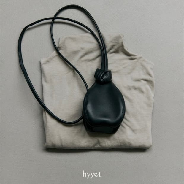 휘에트 미니 암포라백 블랙
