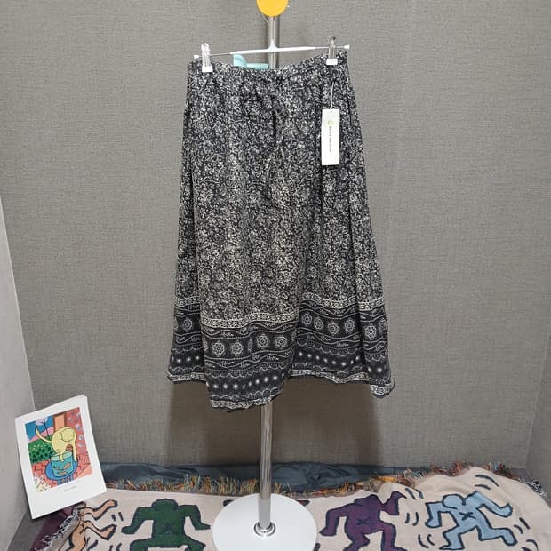 (새상품) Belle Maison 면스커트