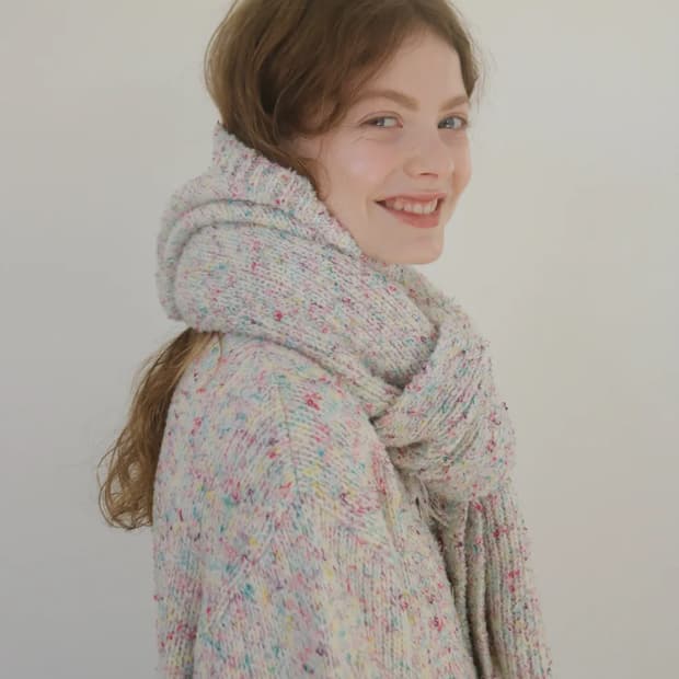 시눈 MOUSSE MUFFLER 팔아요