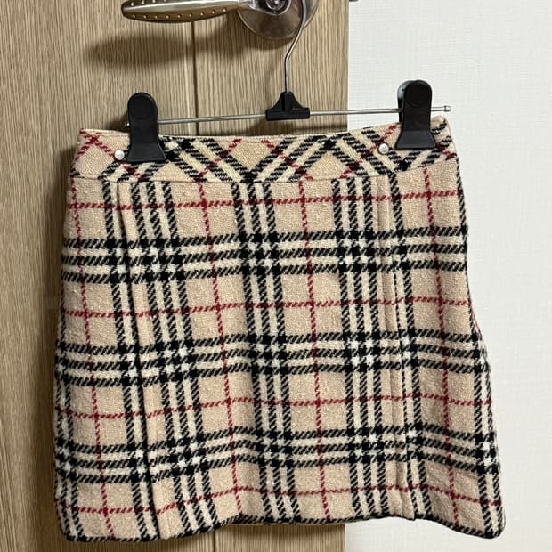 버버리 블루라벨 스커트 38