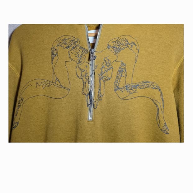 The letters 18ss harf-zip hoodie