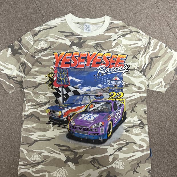 티셔츠 싸게 처분해요 (가격별도)