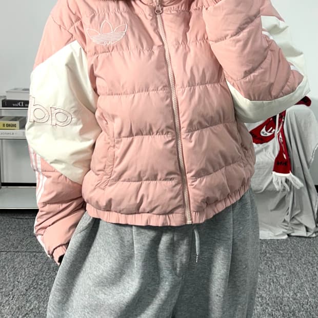 아디다스 딸기우유 제니 숏패딩 L