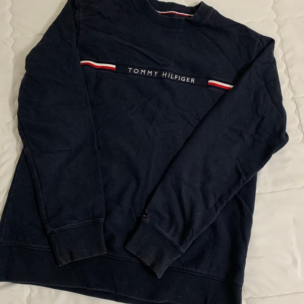 타미힐피거 맨투맨