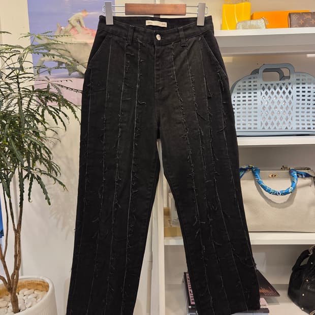 마땡킴 컷팅 프린지 블랙진 S