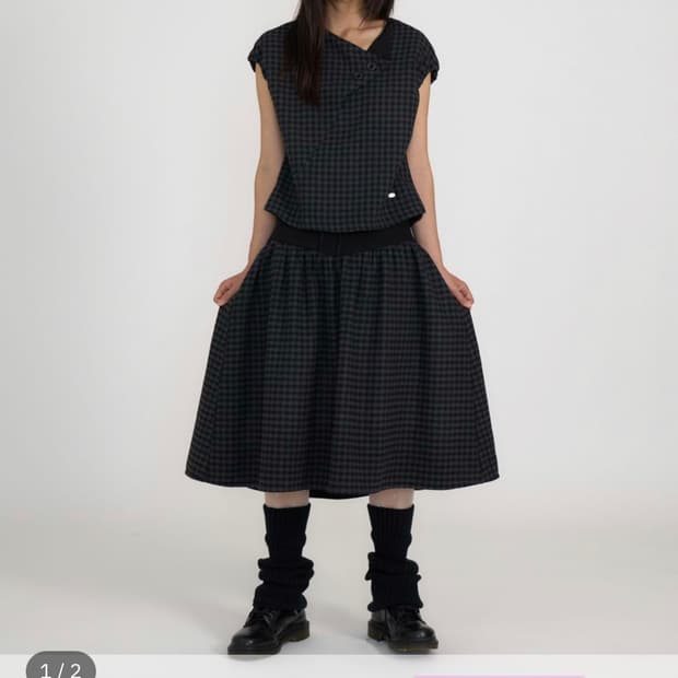 온스카 튤립 칼라 퍼프 블라우스 스커트 체크 셋업