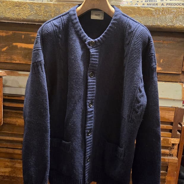 어나더오피스 니트