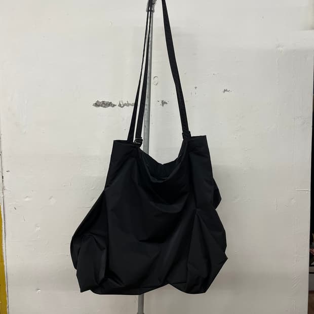 요지야마모토 디스코드 숄더 크로스백