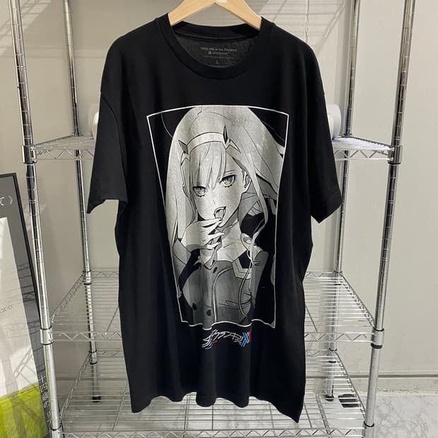 달링인더프랑키스 오피셜 애니메이션 티셔츠