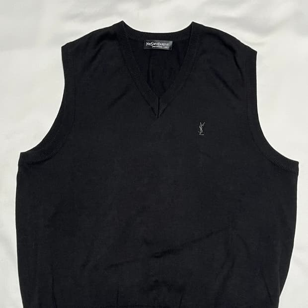 105 생로랑 V넥 니트 베스트