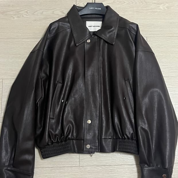 레이디볼륨 레더자켓 VINTAGE LEATHER JACKET
