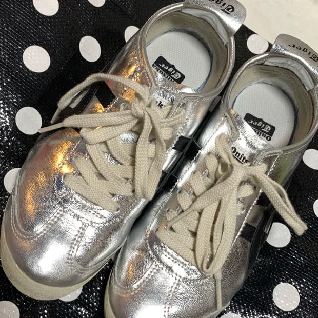 오니츠카타이거 멕시코66 실버블랙