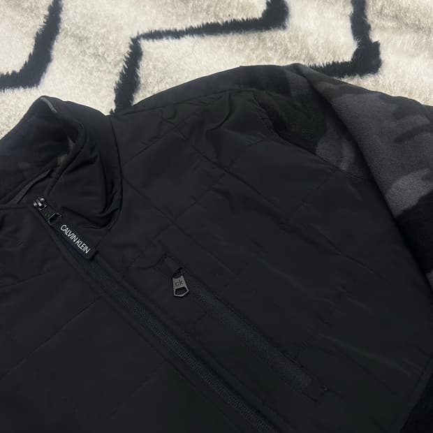 [L]켈빈클라인 카모 플리스 자켓