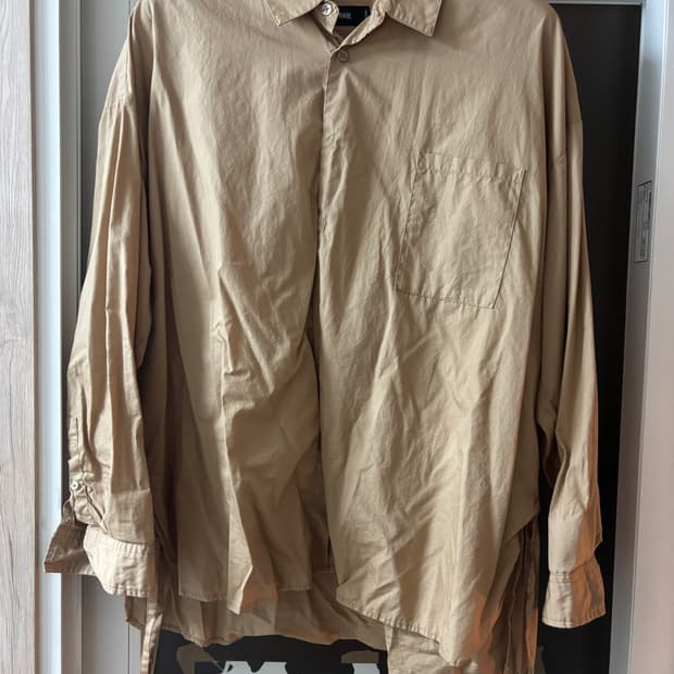 HARE. 베이지 셔츠