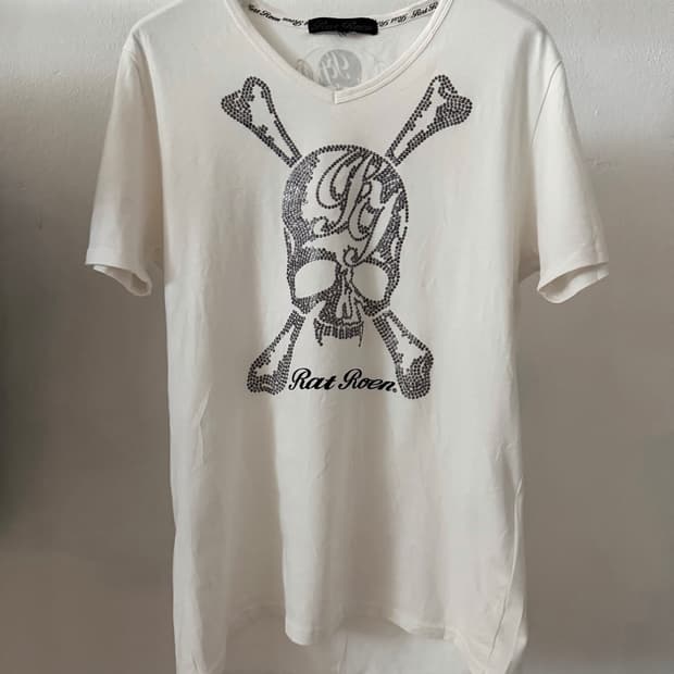 Rat roen stud skull t shirt