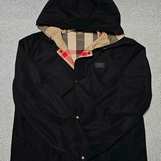 [M사이즈] 새상품급 정품 버버리 리버시블 양면형 바람막이 자켓