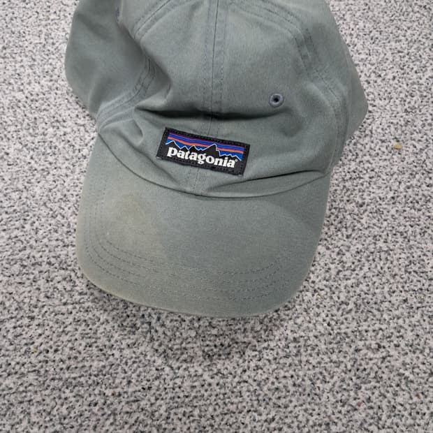 파타고니아 볼캡 모자 그린