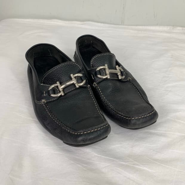 페라가모 간치니 가죽 로퍼 270 <62>