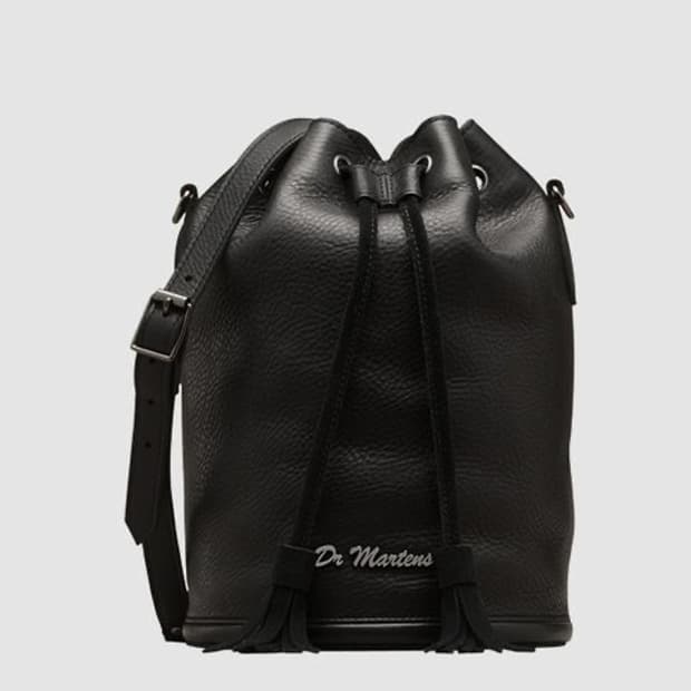 닥터마틴 리얼레더 통 소가죽 버킷백 크로스백 새상품