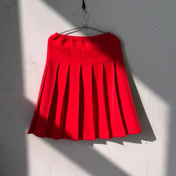 꼼데가르송 레드 스커트 