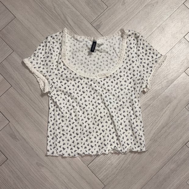 급처) H&M 플라워 레이스 반팔