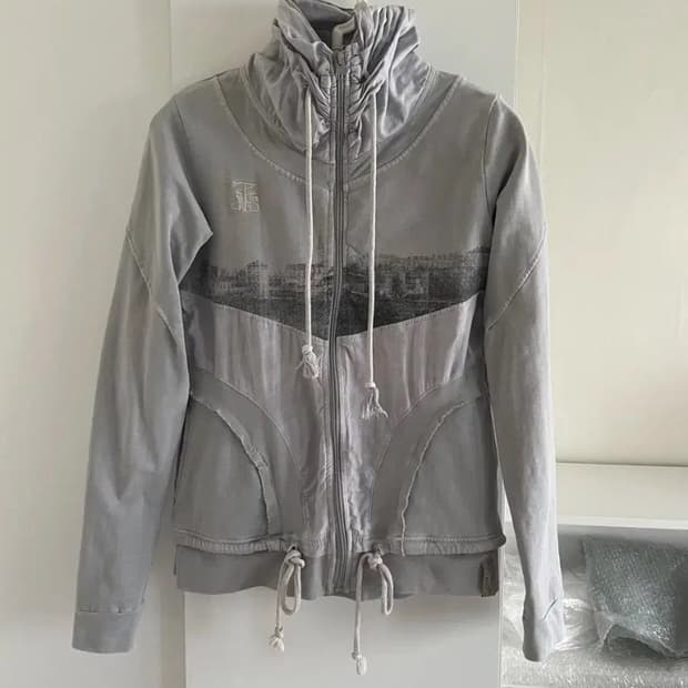 연청보라색 집업