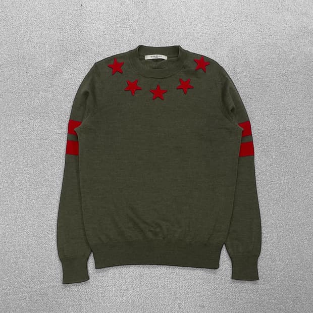 지방시 스타 패치 라운드 니트 카키