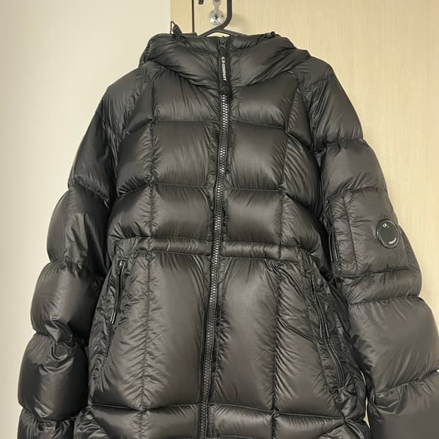 CP컴퍼니 DD쉘 패딩 팝니다